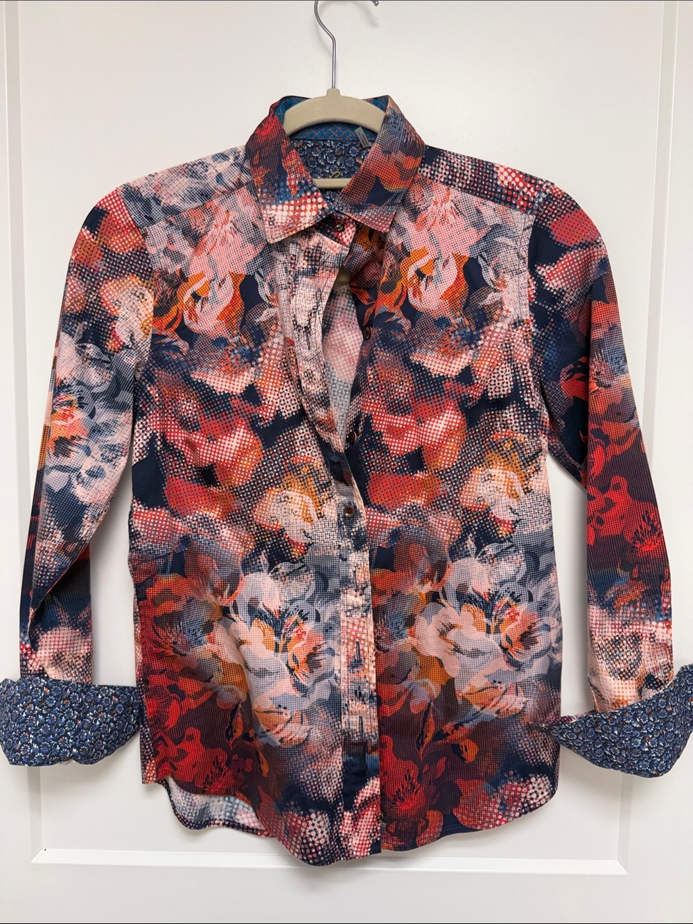 Womens Floral Print Long-Sleeve Button-Down Shirt - Multicolor Navy & Red